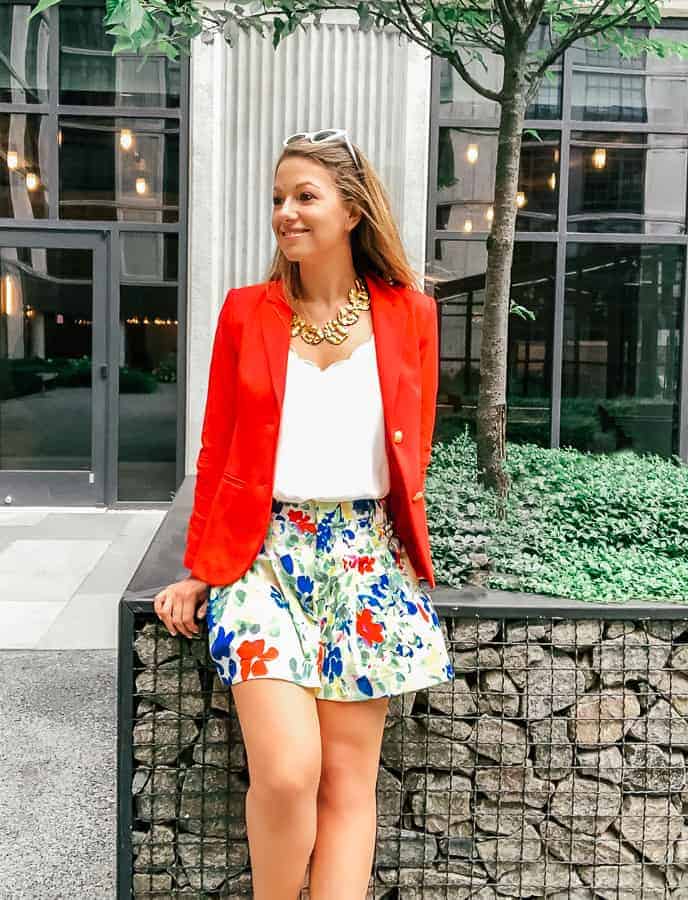 How to style shorts and a blazer outfit ideas