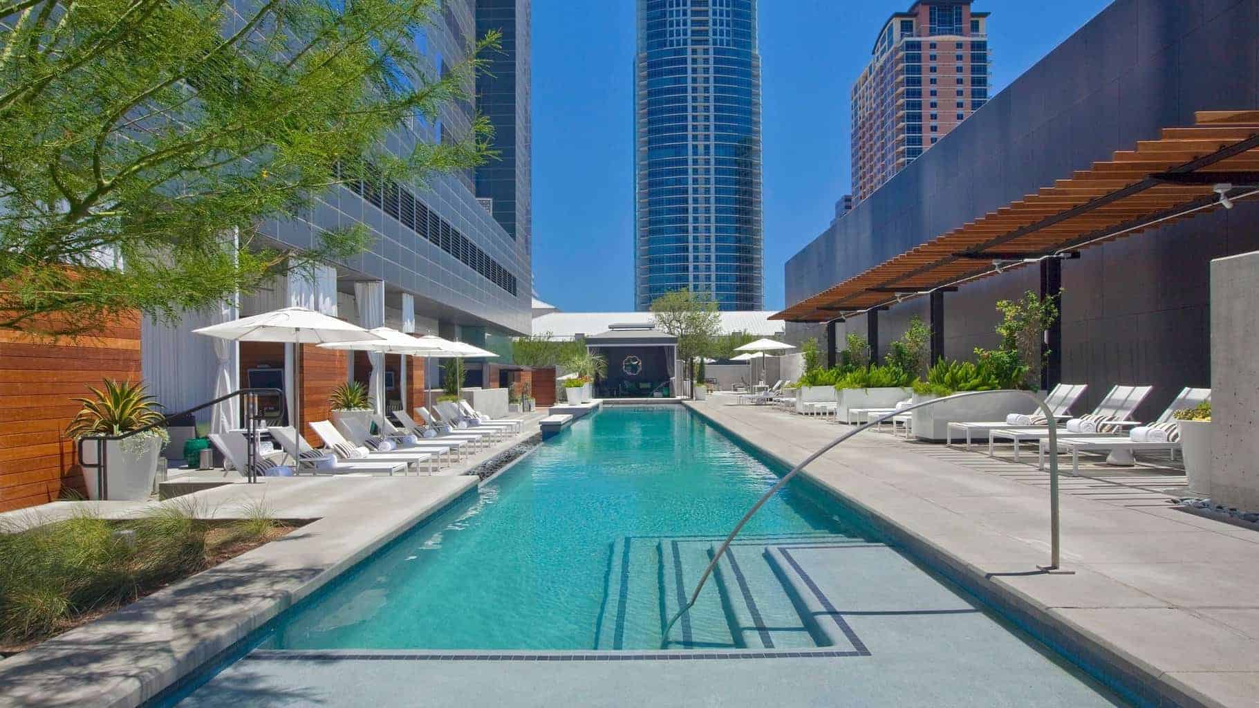 The W hotel pool in Austin - Where to stay, what to eat and things to do 