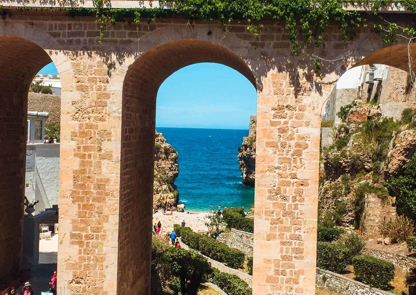 Puglia Italy road trip itinerary, including where to stay, what to eat and things to do with one week in Puglia 