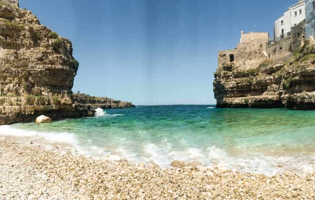 Puglia Italy road trip itinerary, including where to stay, what to eat and things to do with one week in Puglia 