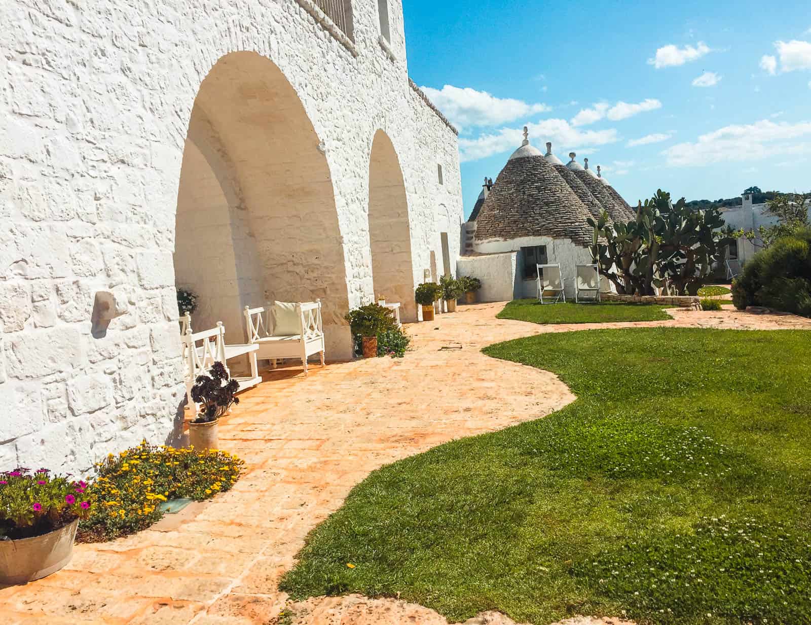 Puglia Italy road trip itinerary, including where to stay, what to eat and things to do with one week in Puglia 