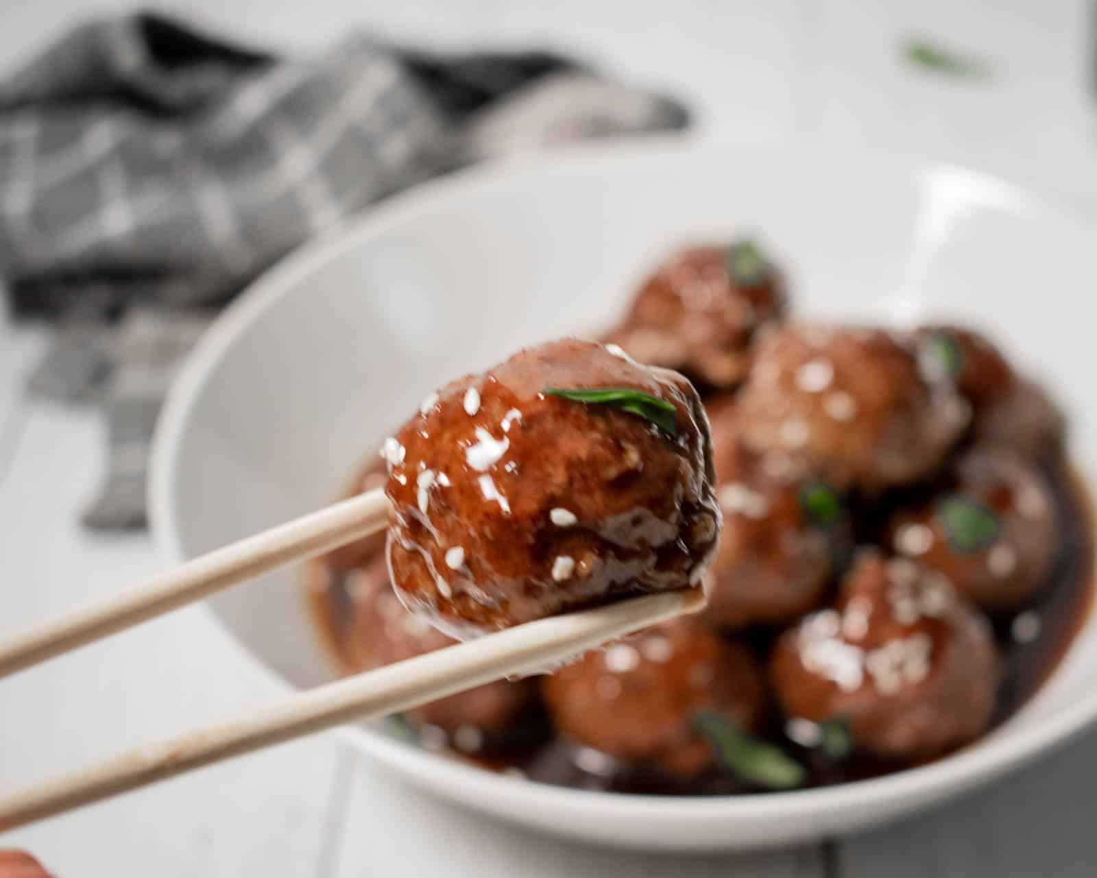 Sticky asian meatballs recipe - gluten free, dairy free, whole30