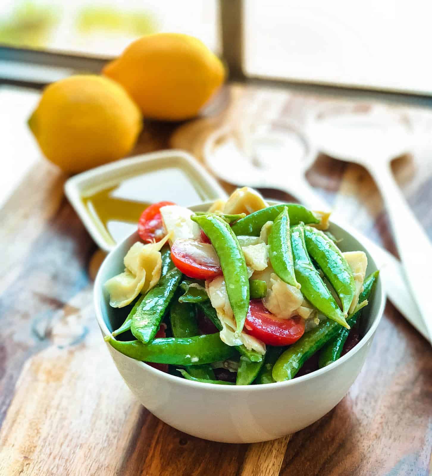 Snow pea salad recipe with artichokes and hearts of palm