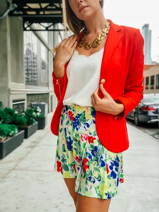 How to style shorts and a blazer outfit ideas